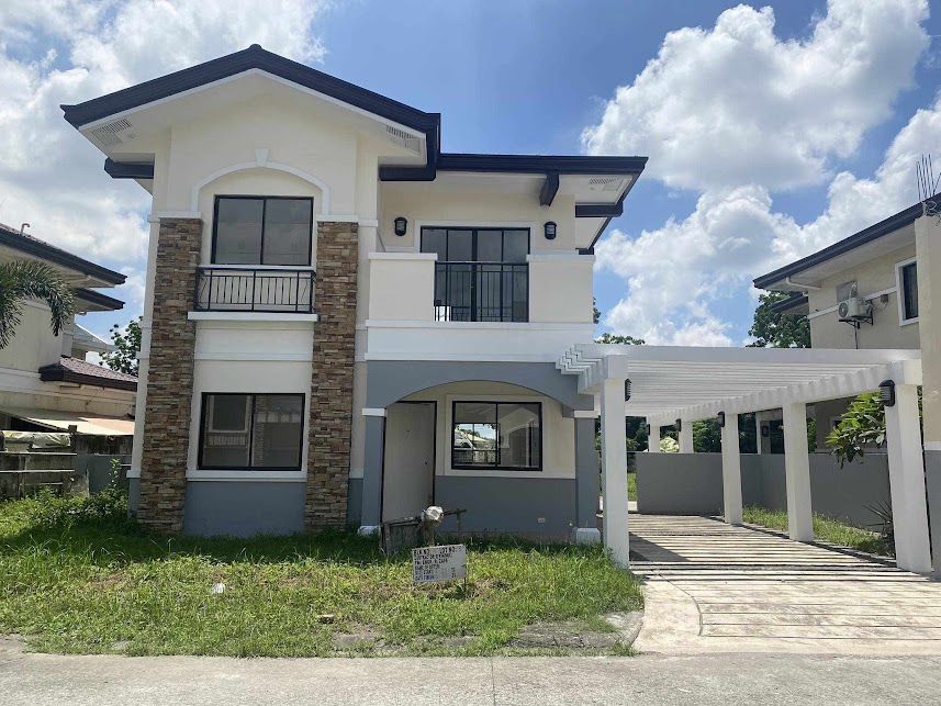 Giselle - Brentwood Village